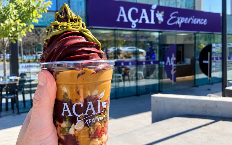 Açaí con crema de pistacho
